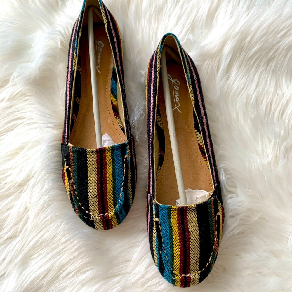 Flats/Loafers - Picture 2 of 5